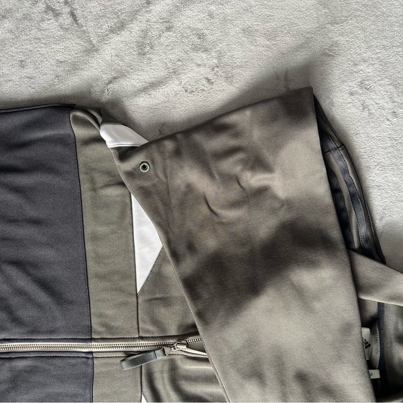 Adidas Zip Track Jacket - Picture 6 of 9